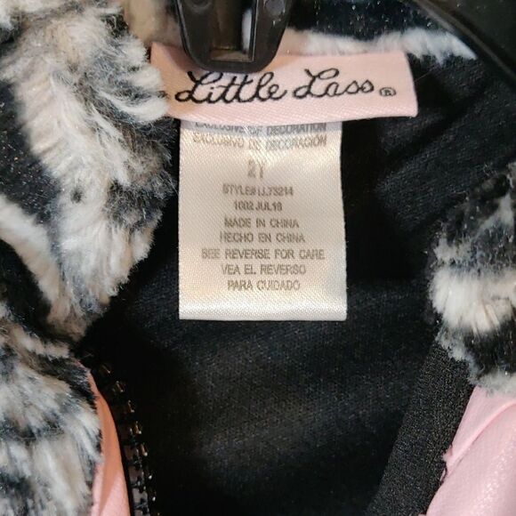 Little Lass Faux Fur Zebra Print/Pink Trim Jacket Size 2T - Picture 2 of 8